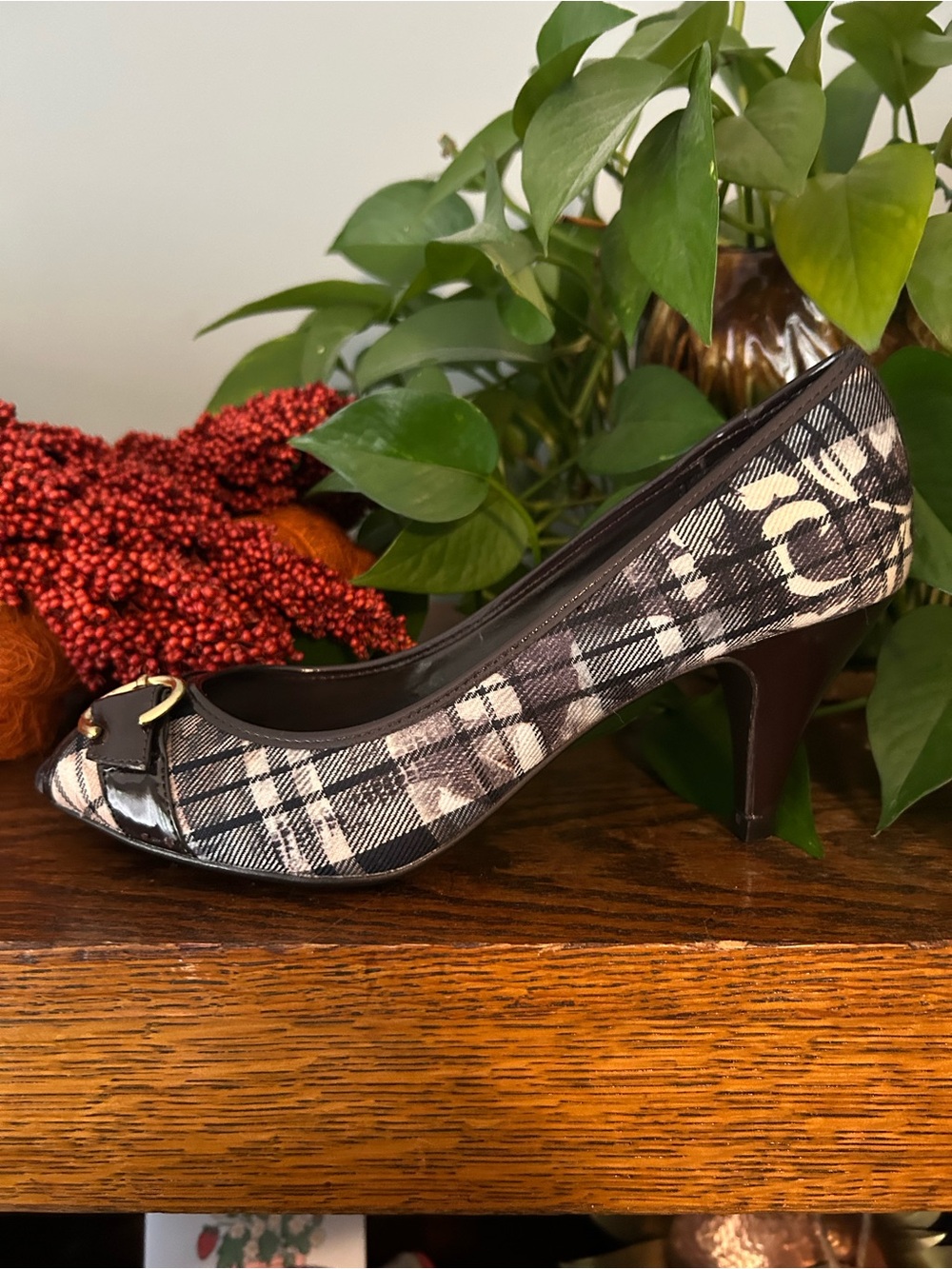 New Steve Madden Peep Toe Plaid Shoes, Genuine Leather and Canvas